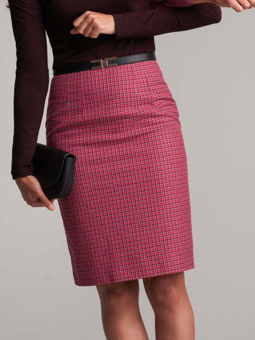 NWOT- Tristan – Size 8 Classic Straight Skirt Check Pattern